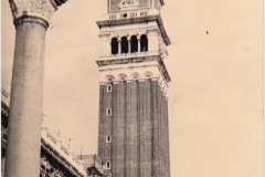 178-Venezia-e-lo-scorcio-del-Campanile-di-San-Marco-Ciclotour-Dolomiti-1955