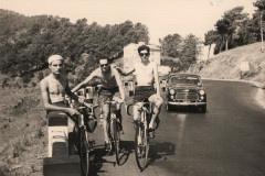 188-Marcello-Raimondo-Enzo-Salita-della-Foce-Pellegrinaggio-a-Lourdes-in-Bicicletta-1956