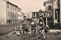191-Raimondo-Sergio-Marcello-Enzo-Alla-Spezia-Pellegrinaggio-a-Lourdes-in-Bicicletta-1956