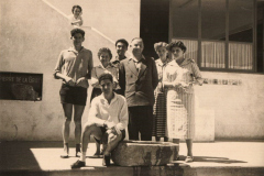 15 Enzo Saverdi e Marcello Melai con i Gestori del Secours Catholique Saint Pierre di Lourdes - Pellegrinaggio a Lourdes in Bicicletta - 1956