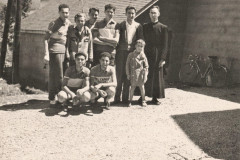 245-Raimondo-Enzo-Sergio-Marcello-e-Amici-Pellegrinaggio-a-Lourdes-in-Bicicletta-1956