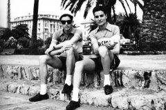 Enzo-Saverdi-Marcello-Melai-a-Sestri-Levante-Ciclotour-Dolomiti-1955