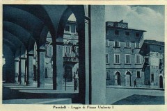 294529 loggia piazza umberto