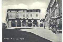 362044 peccioli-b-n-viagg-1960-piazza-del-popolo