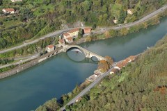688528 passaggio sotto il ponte del diavolo (copia)