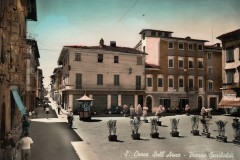 863851 cartolina-scroce-sullarno-piazza-matteotti